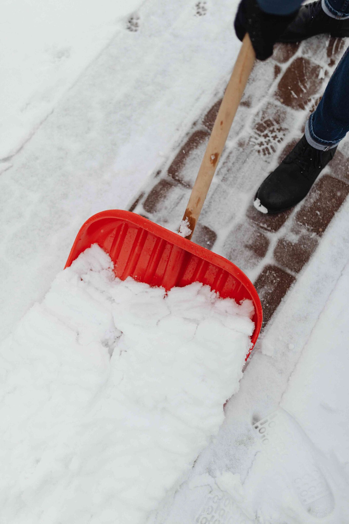 Lawn Care and Snow Removal: Essential Home Maintenance Tasks