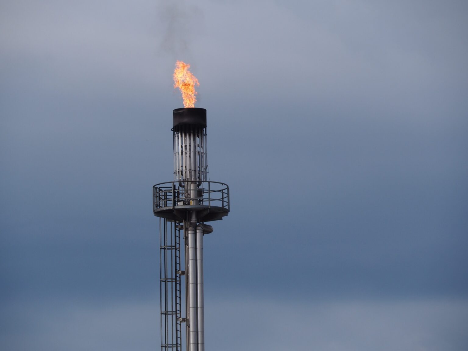 What are the Pros and Cons of Natural Gas